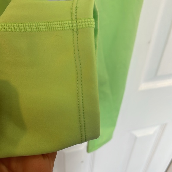 FREE PEOPLE MOVEMENT CRISS CROSS WAIST CROPPED LEGGINGS GREEN SIZE SMALL - Picture 8 of 9